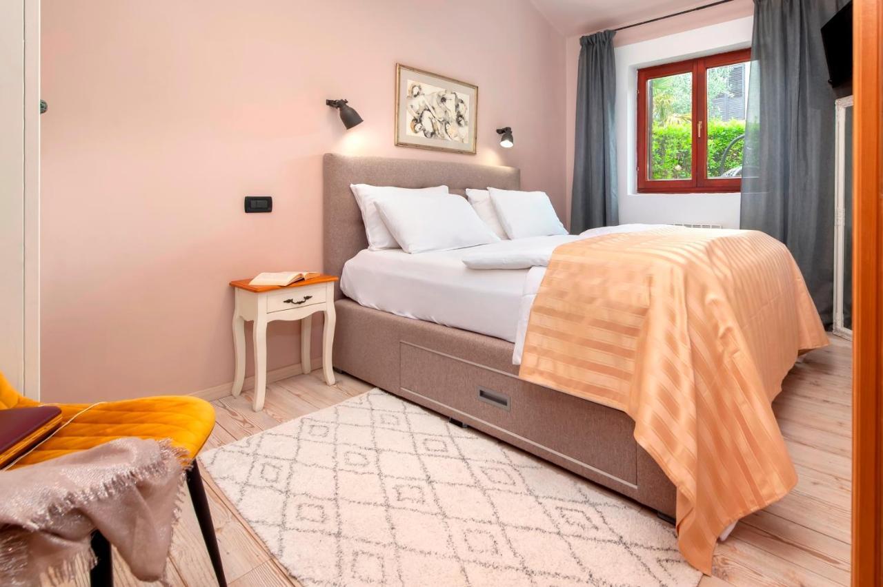 Villa B&B Marina & Parking Free Rovinj Eksteriør billede